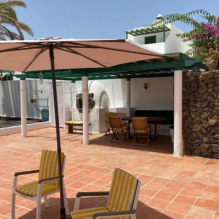 House In First Line Of The Beach Terraces Close To Surf And Shops * Teguise (Lanzarote)