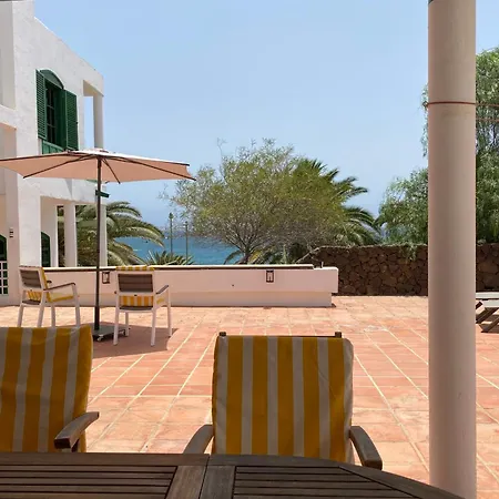 Holiday home House In First Line Of The Beach Terraces Close To Surf And Shops *